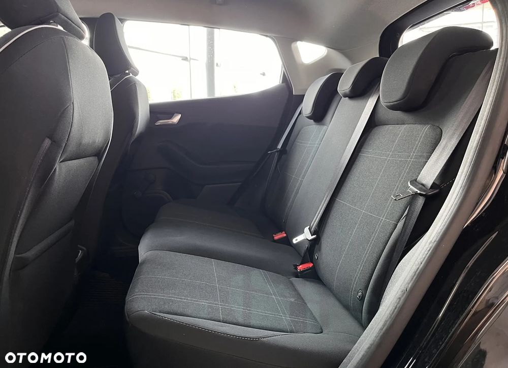 Ford Fiesta 1.1 S&S TITANIUM - 21