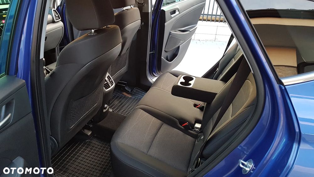Hyundai Tucson 1.6 GDI BlueDrive Design 2WD - 35