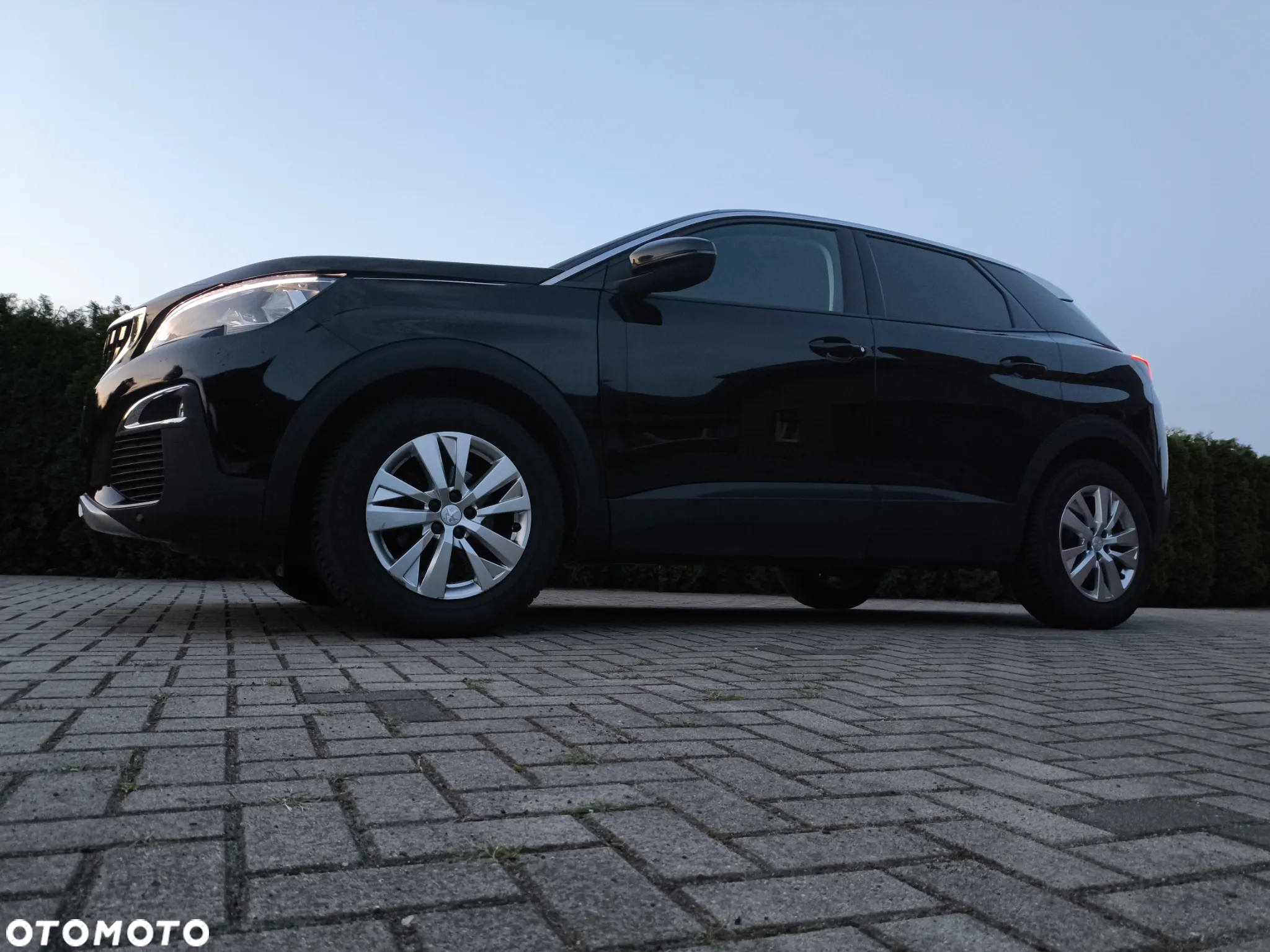 Peugeot 3008 BlueHDi 130 Stop & Start EAT8 Allure Pack - 4