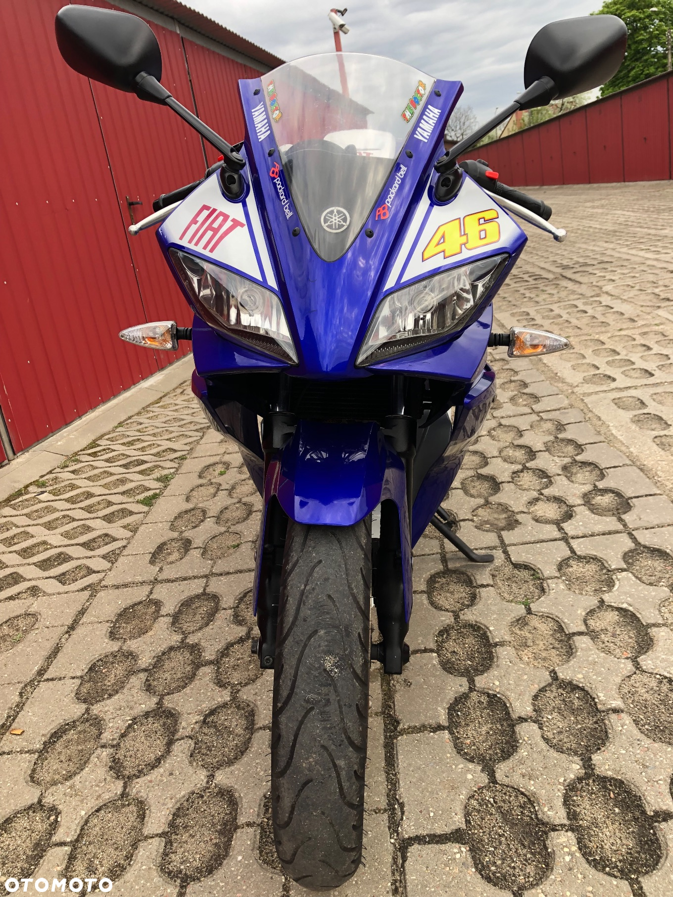 Yamaha YZF - 9