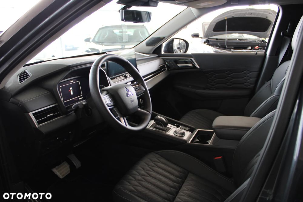 Mitsubishi Outlander Instyle - 12