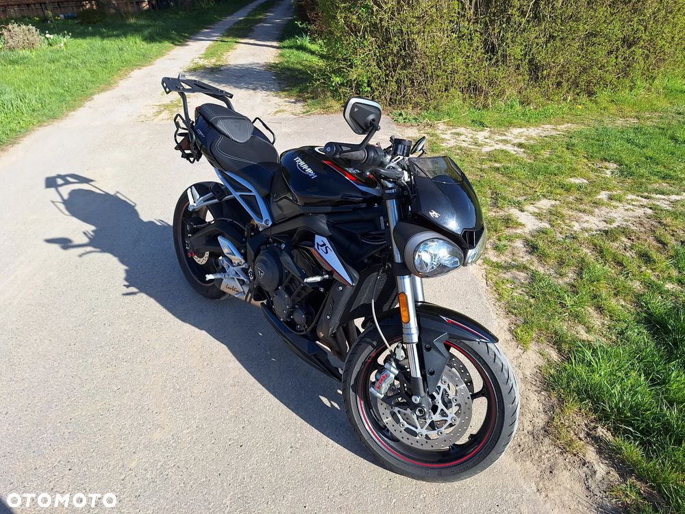 Triumph Street Triple - 1