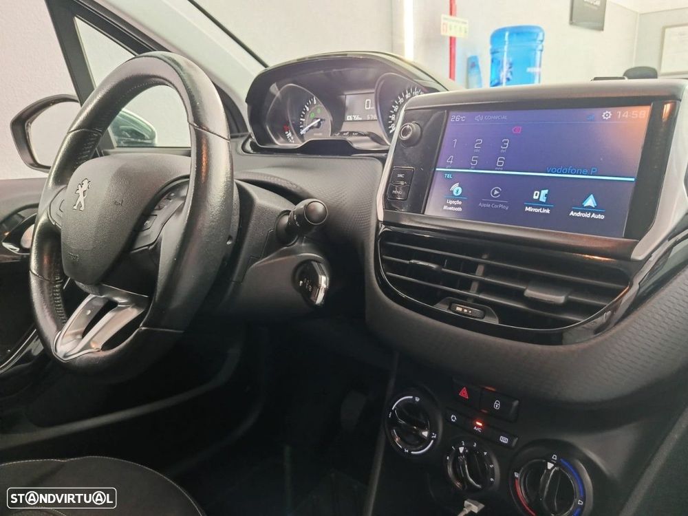 Peugeot 208 1.2 PureTech Style - 23