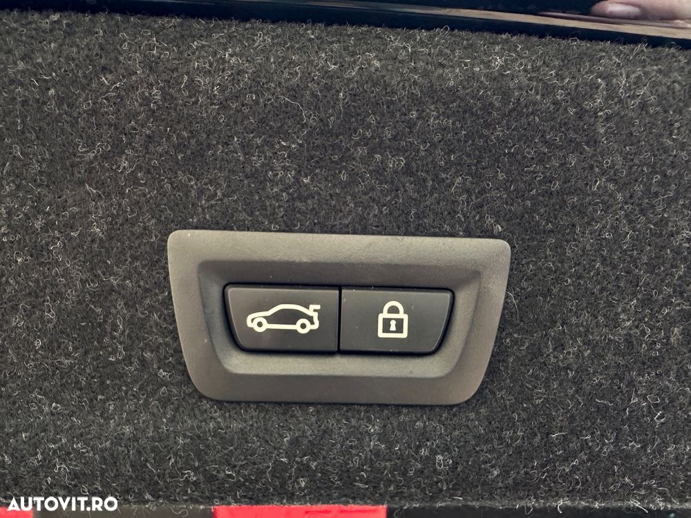 BMW Seria 3 320e Aut. Sport Line - 28