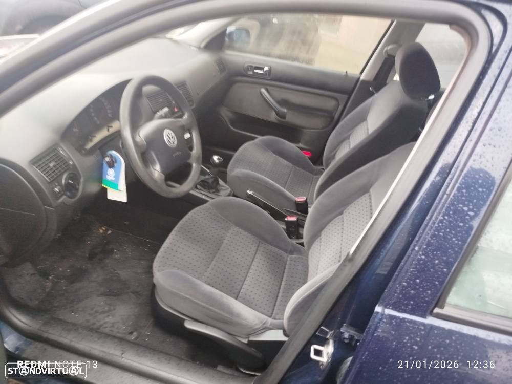 VW Golf 1.6 Movie - 5