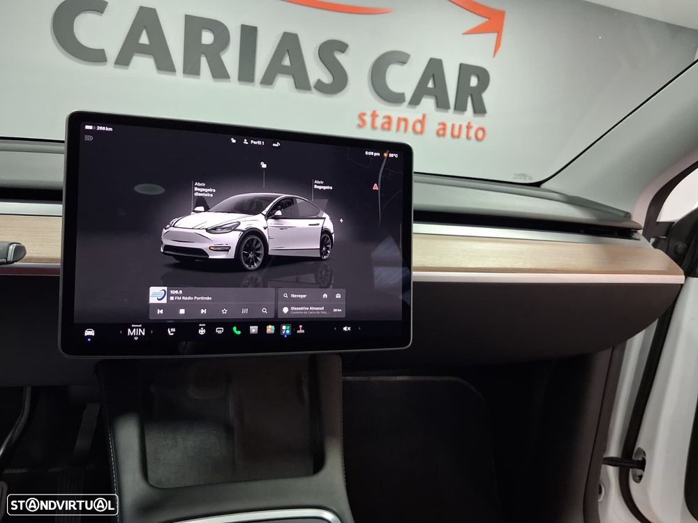 Tesla Model Y - 20