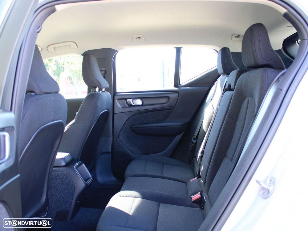 Volvo XC 40 1.5 T2 Momentum Core - 51