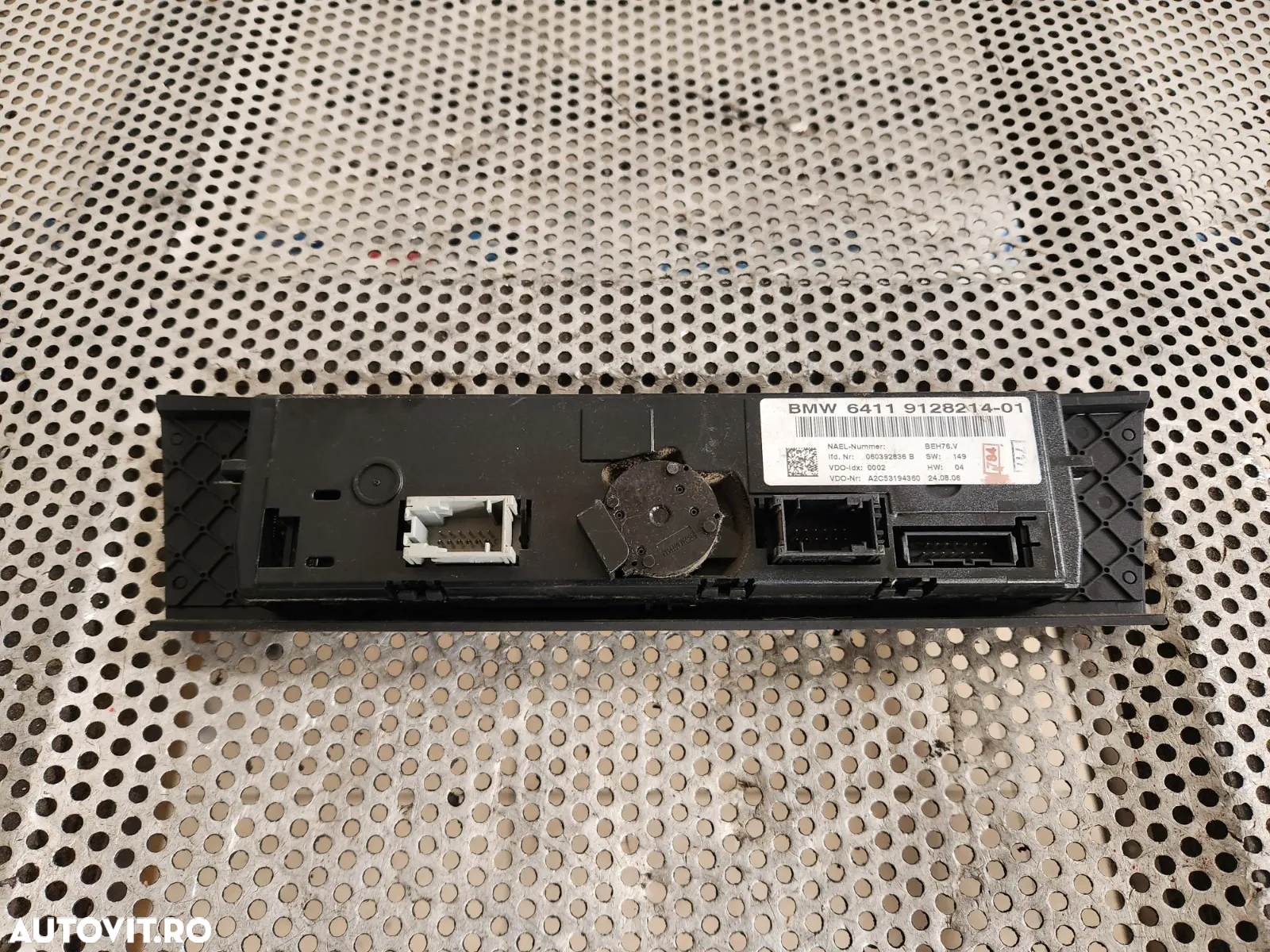 Panou Modul Display Clima Dublu Climatronic Bmw E90 E91 E92 Cod  - Dezmembrari Arad - 5