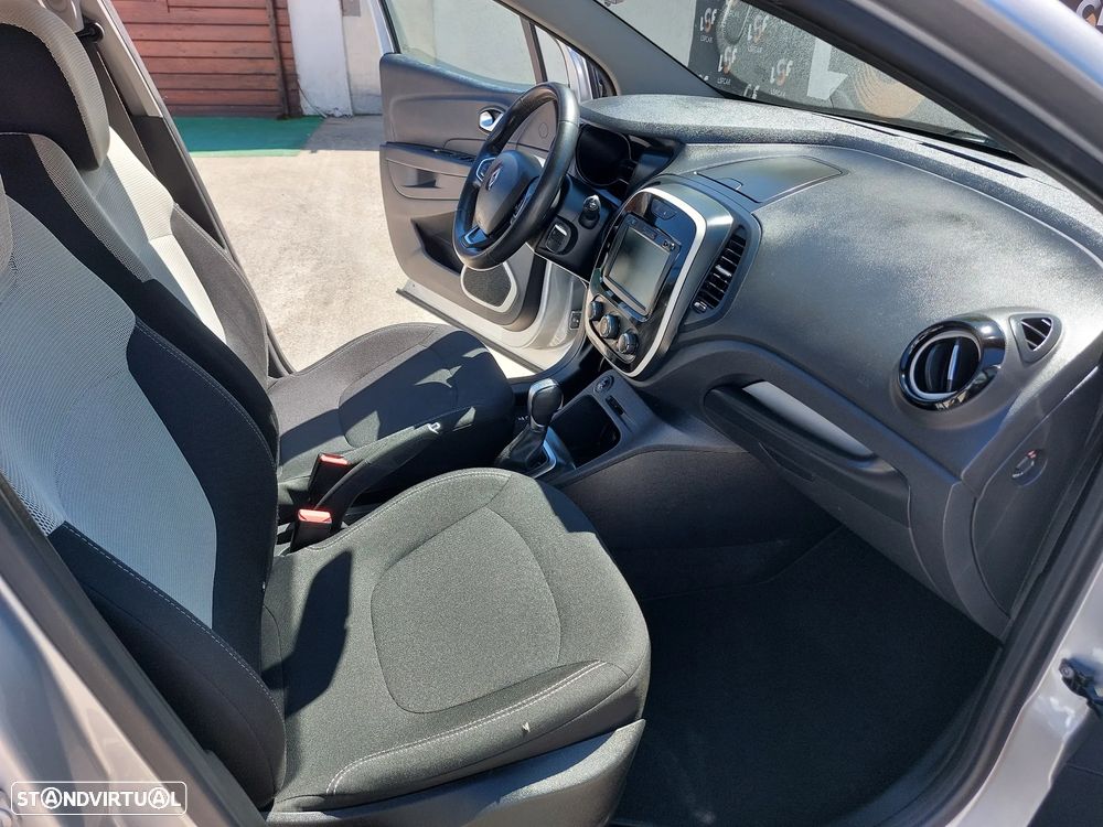 Renault Captur 1.5 dCi EDC - 11