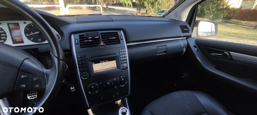 Mercedes-Benz Klasa B 180 BlueEFFICIENCY SPORT EDITION - 9