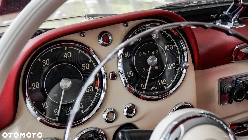 Mercedes-Benz SL - 16
