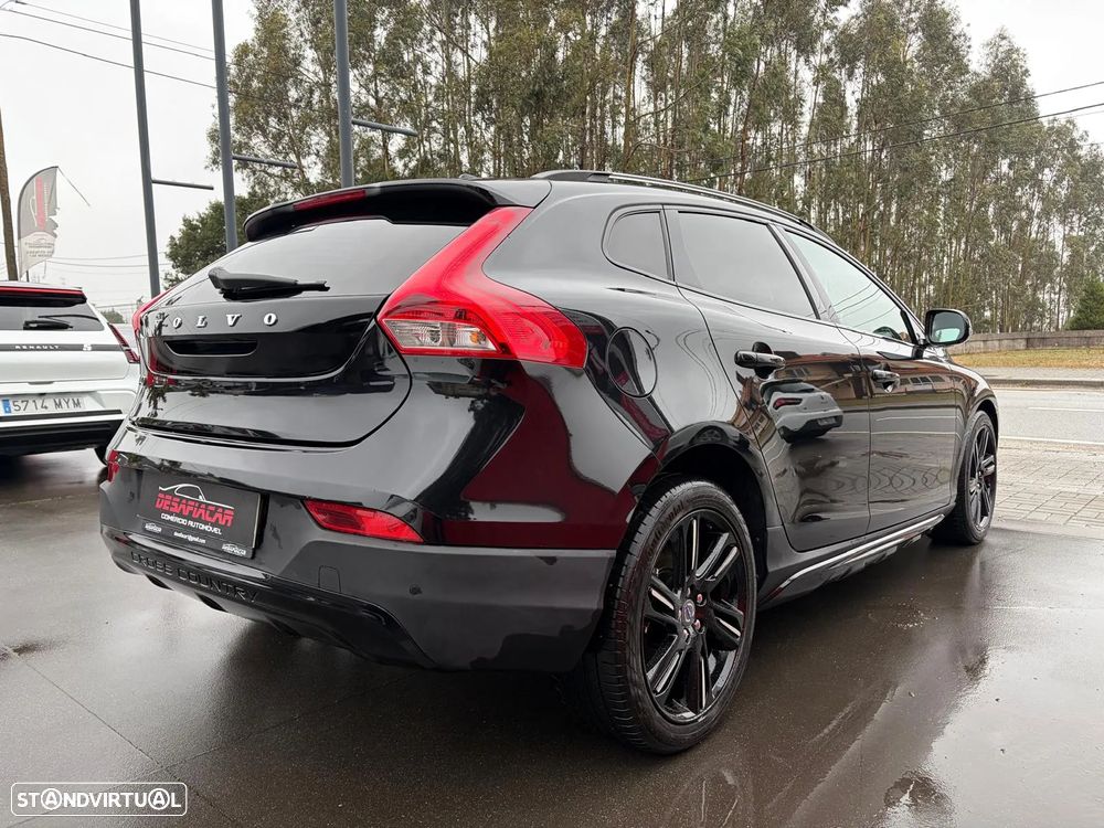 Volvo V40 Cross Country D2 Momentum - 12