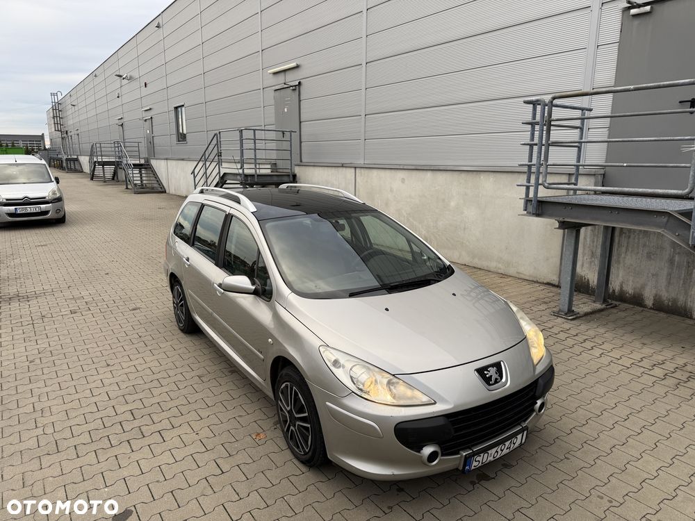Peugeot 307 - 1