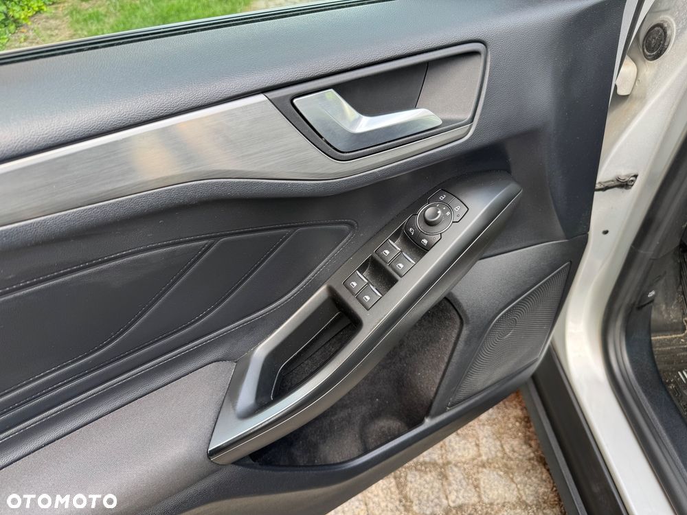 Ford Focus 1.5 EcoBlue SCR Titanium X - 20