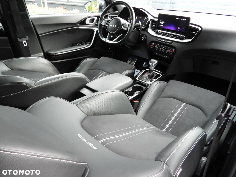 Kia ProCeed 1.5 T-GDI DCT7 OPF GT LINE - 34
