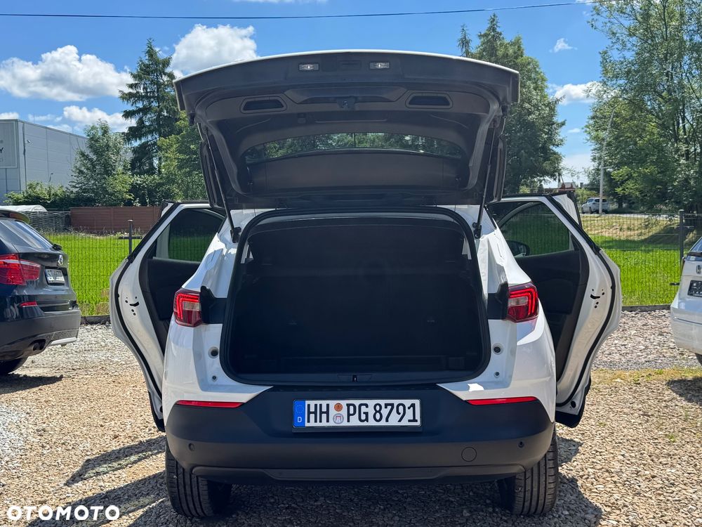 Opel Grandland X - 12