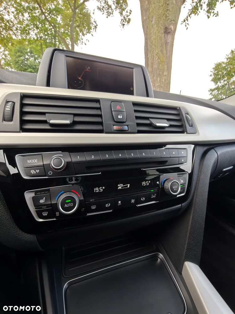 BMW Seria 3 318d Edition M Sport Shadow - 20