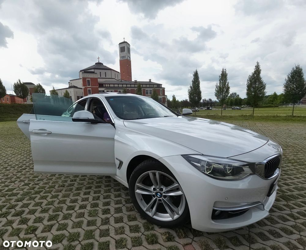 BMW Seria 3 320d xDrive Luxury Line - 4