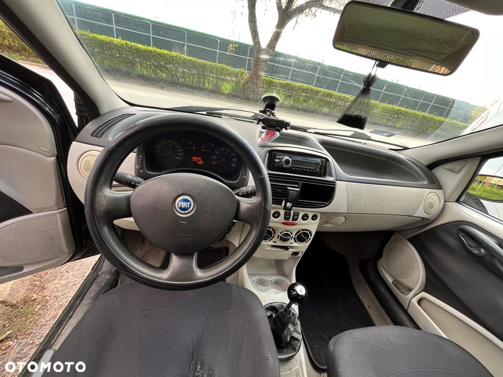 Fiat Punto 1.2 8V Dynamic - 10