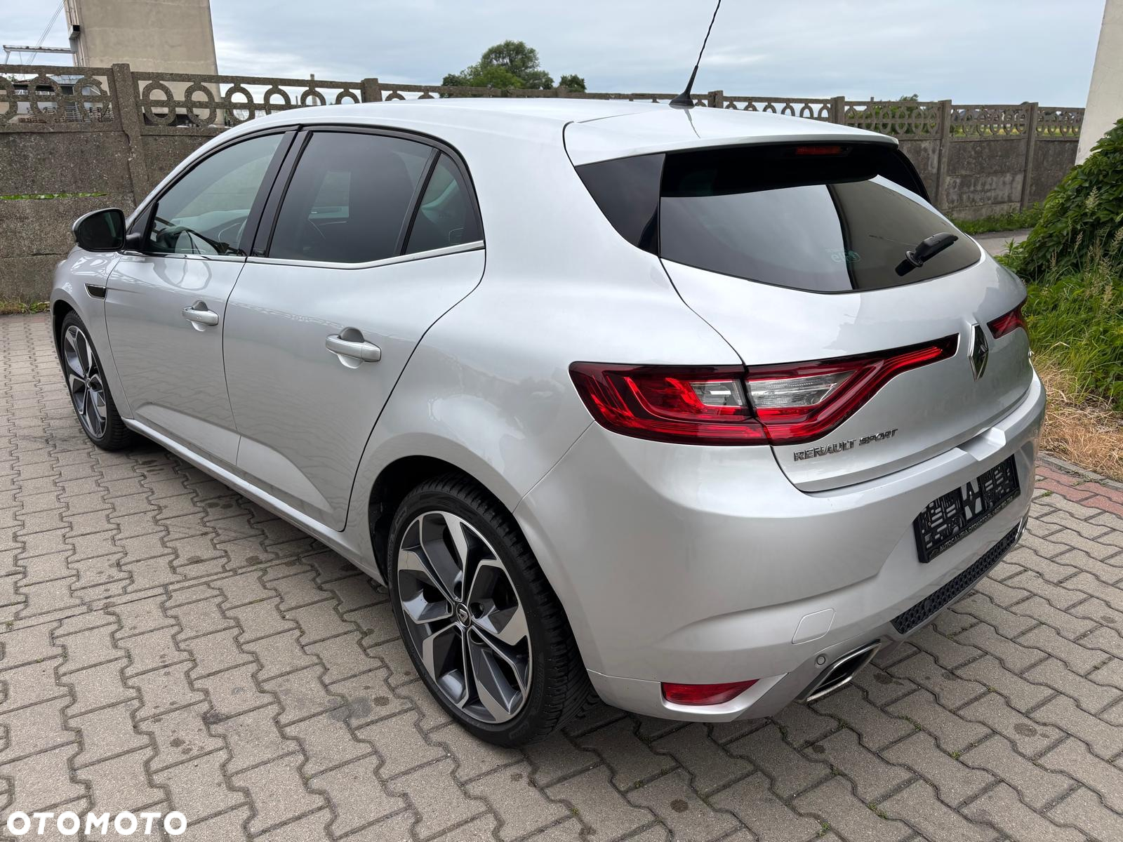 Renault Megane 1.6 TCe GT EDC - 8