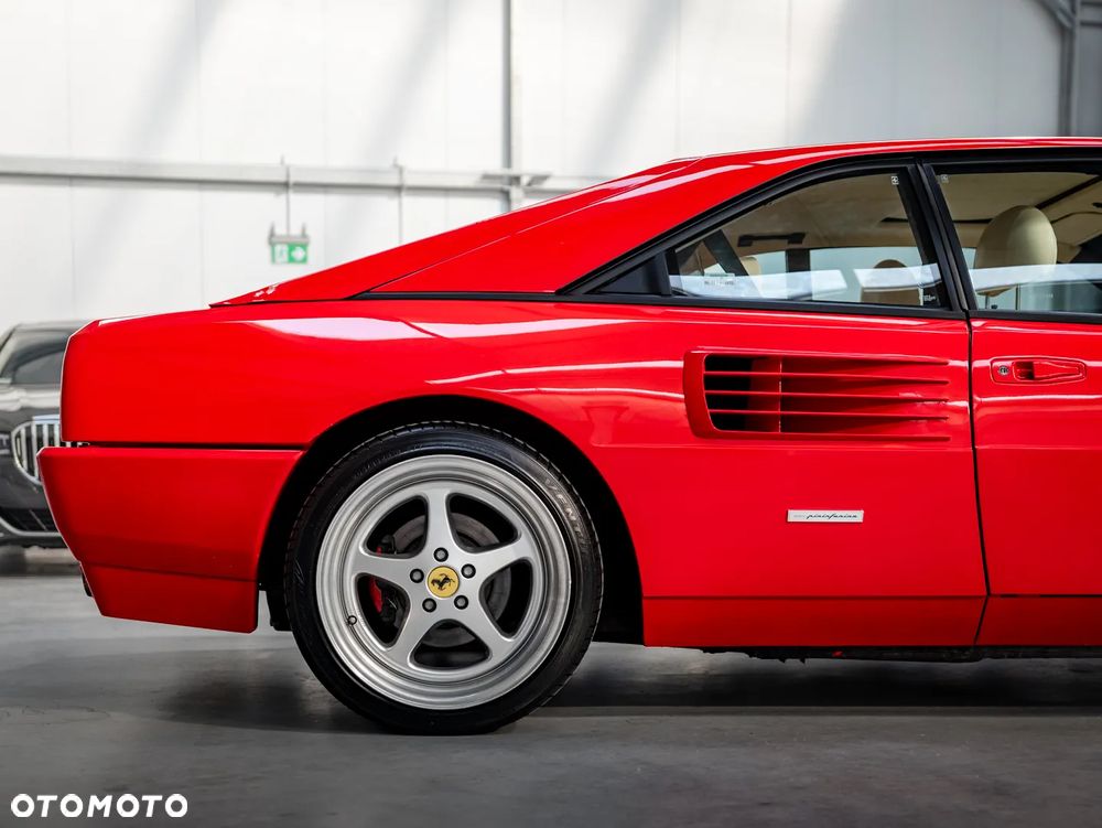 Ferrari Mondial - 17