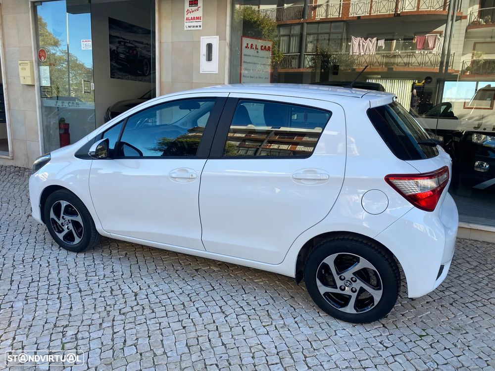 Toyota Yaris 1.0 VVT-i - 6