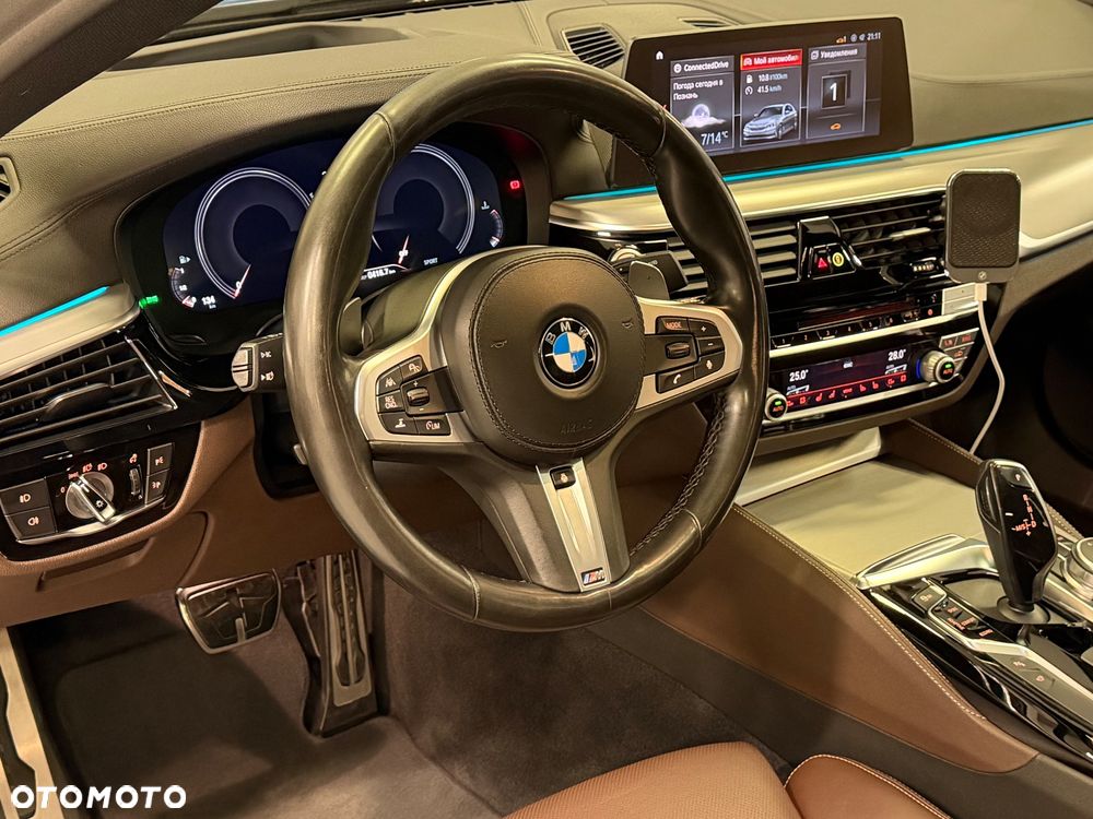 BMW Seria 5 530i GPF xDrive M Sport sport - 15