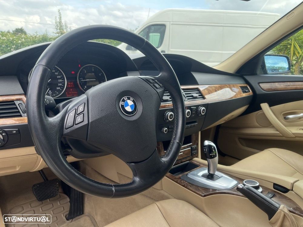 BMW 520 dA Executive - 7
