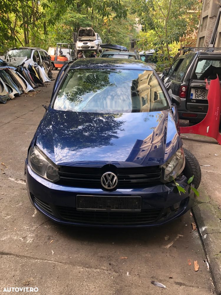Dezmembrez VW Volkswagen Golf 6 hatchback albastru 1,6 TDI 2011 CAYH - 3