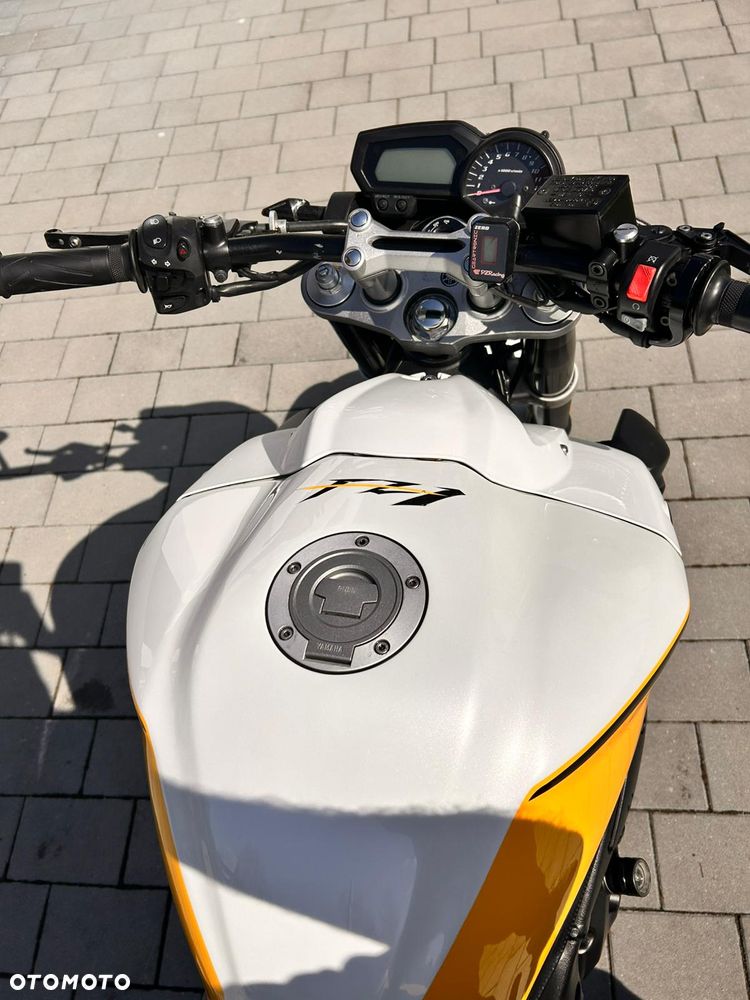 Yamaha FZ - 9