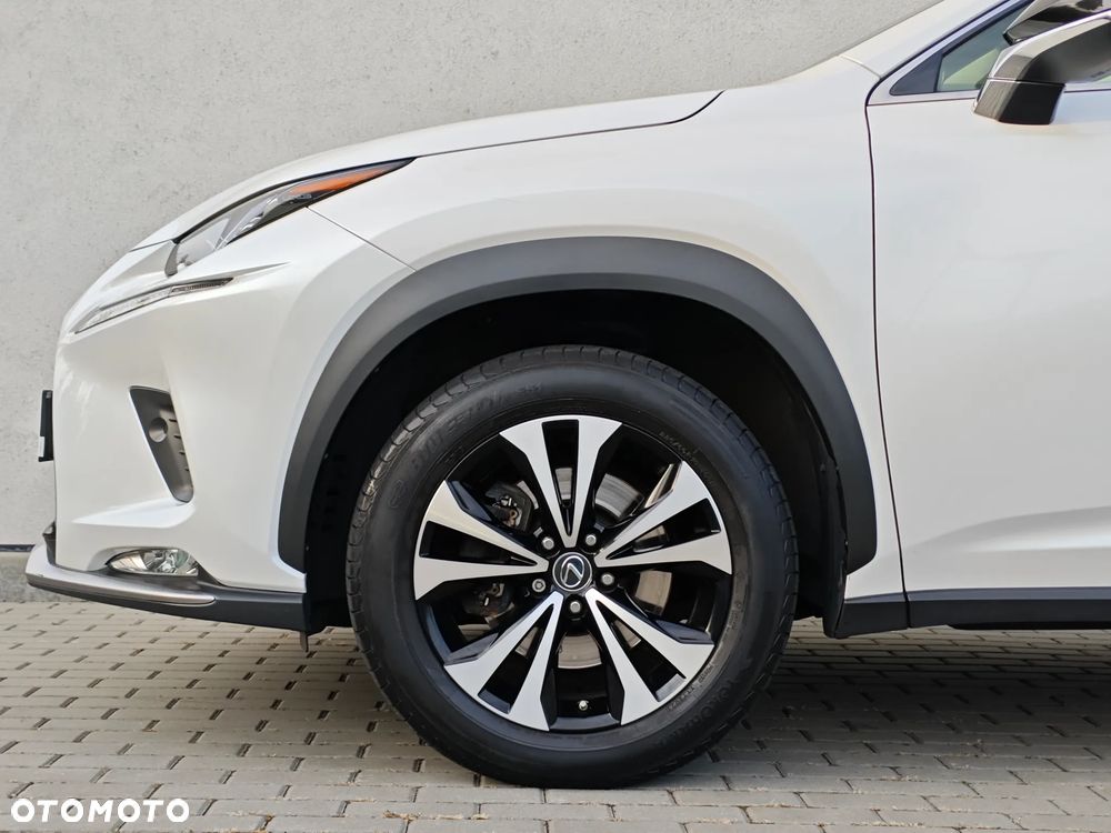 Lexus NX 300 F Impression AWD - 27