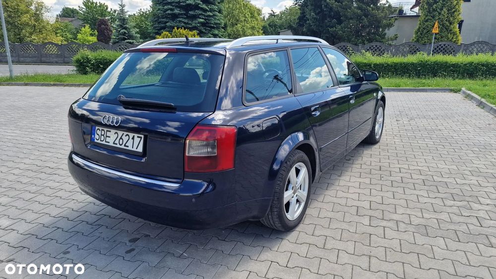 Audi A4 Avant - 4