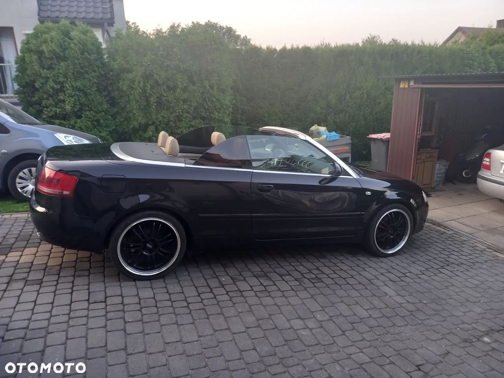 Audi A4 Cabrio - 1