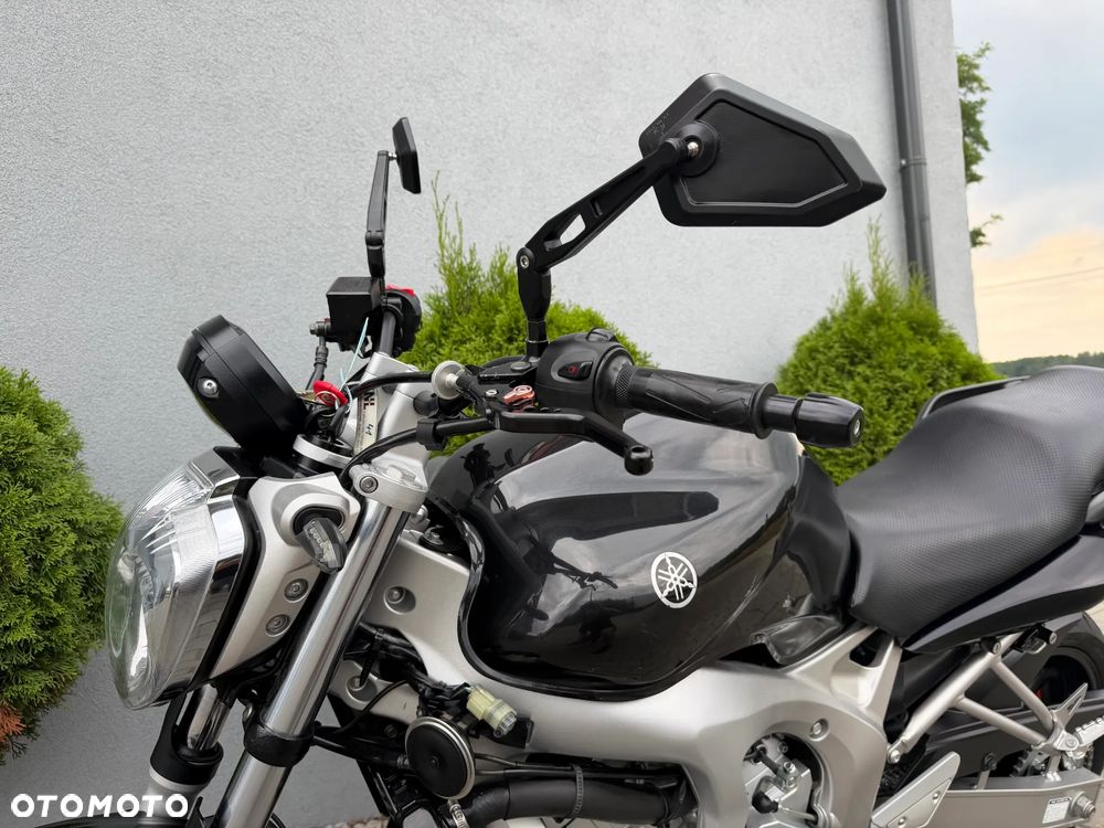 Yamaha FZ - 32