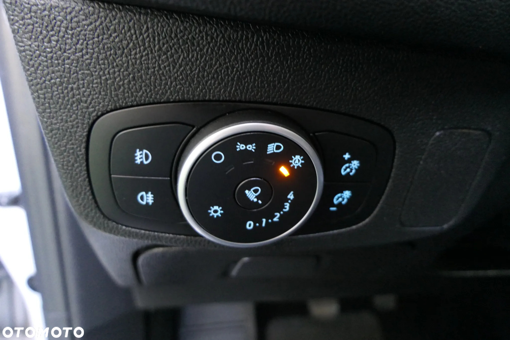 Ford Focus 1.5 EcoBlue SCR Titanium - 35