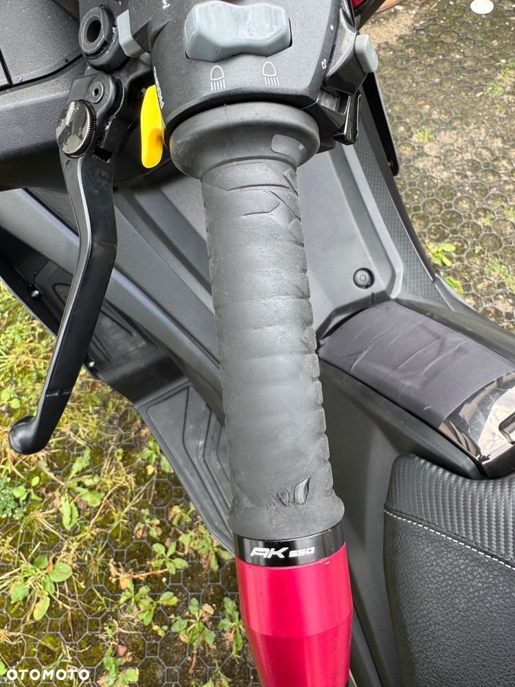 Kymco AK 550 - 12