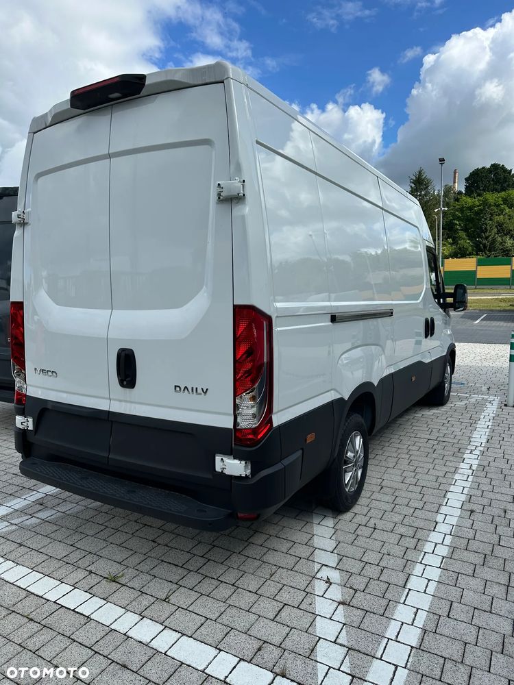 Iveco 35S18HA8V - 2