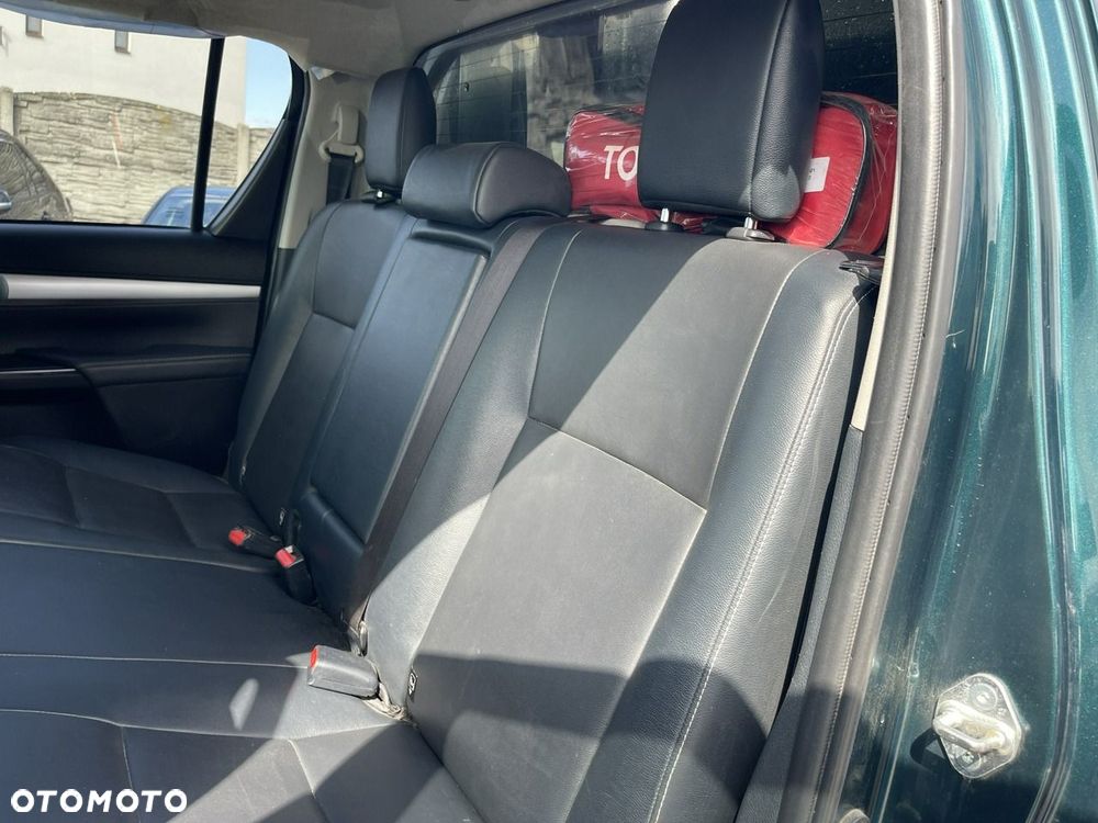 Toyota Hilux 4x4 Double Cab Autm Executive - 12