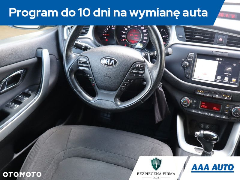 Kia Ceed - 8