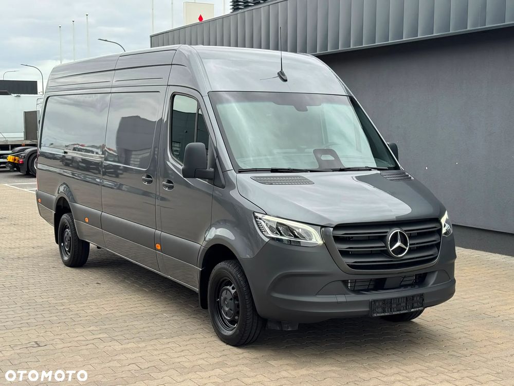 Mercedes-Benz Sprinter - 5