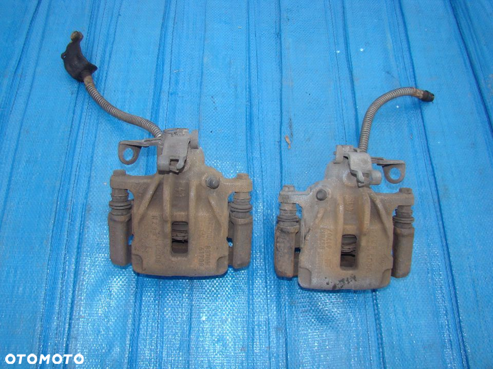 ZACISK HAMULCOWY 41mm TYŁ TYLNY JARZMO OPEL VIVARO RENAULT TRAFIC PRIMASTAR - 13