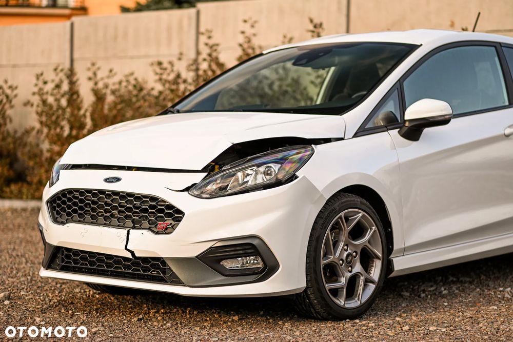 Ford Fiesta 1.5 EcoBoost S&S ST X - 3