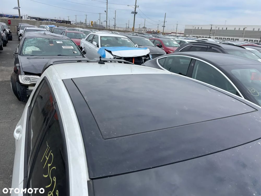 Volkswagen Golf - 23
