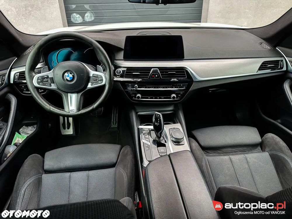 BMW Seria 5 520d M Sport sport - 29