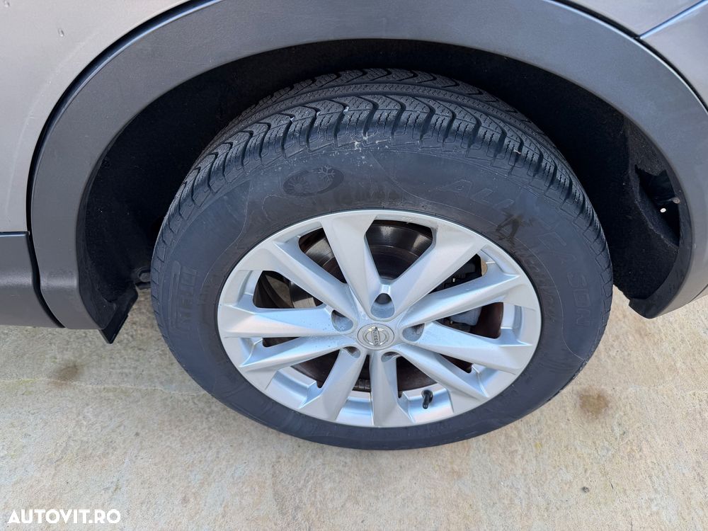 Nissan Qashqai 1.6 DCI Xtronic TEKNA - 9