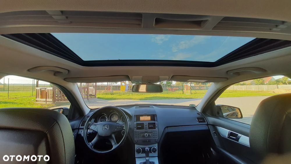 Mercedes-Benz Klasa C 180 T BlueEFFICIENCY 7G-TRONIC Avantgarde - 19