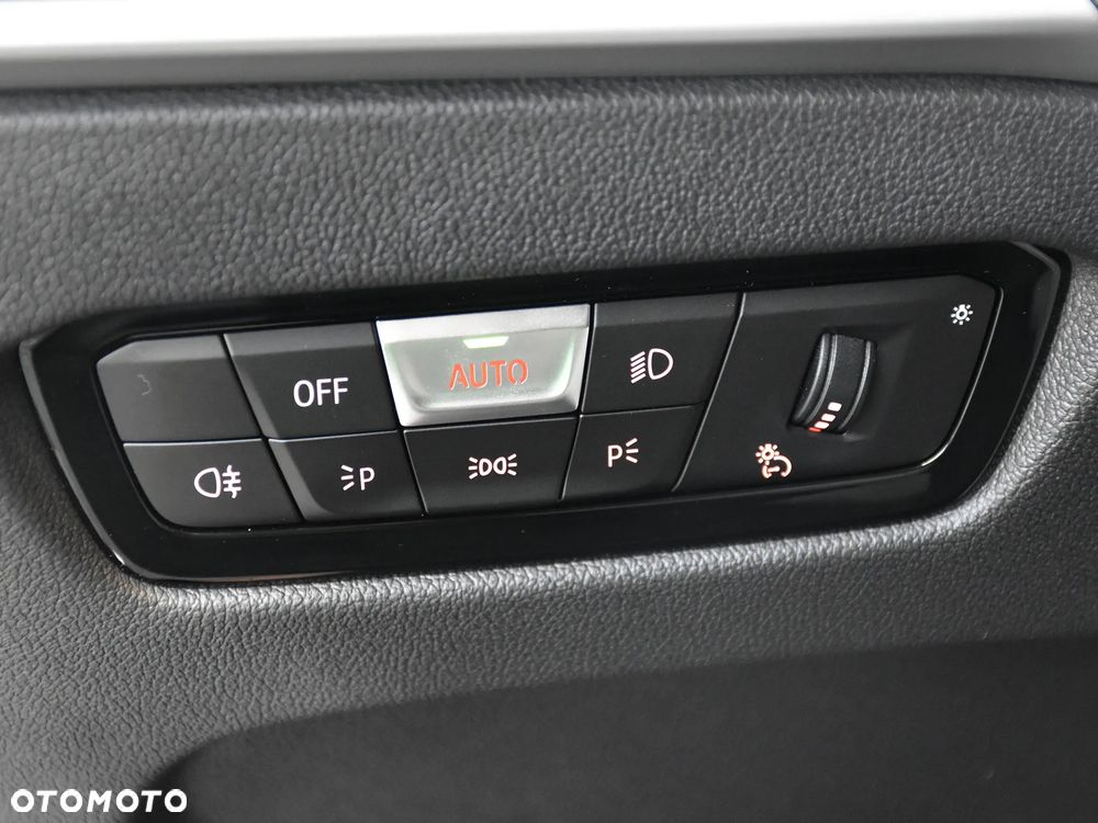 BMW Seria 3 - 12