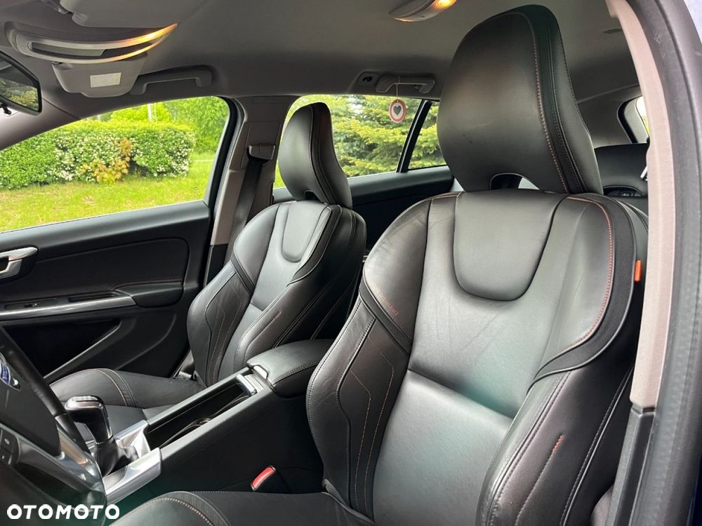 Volvo V60 D3 Summum - 21