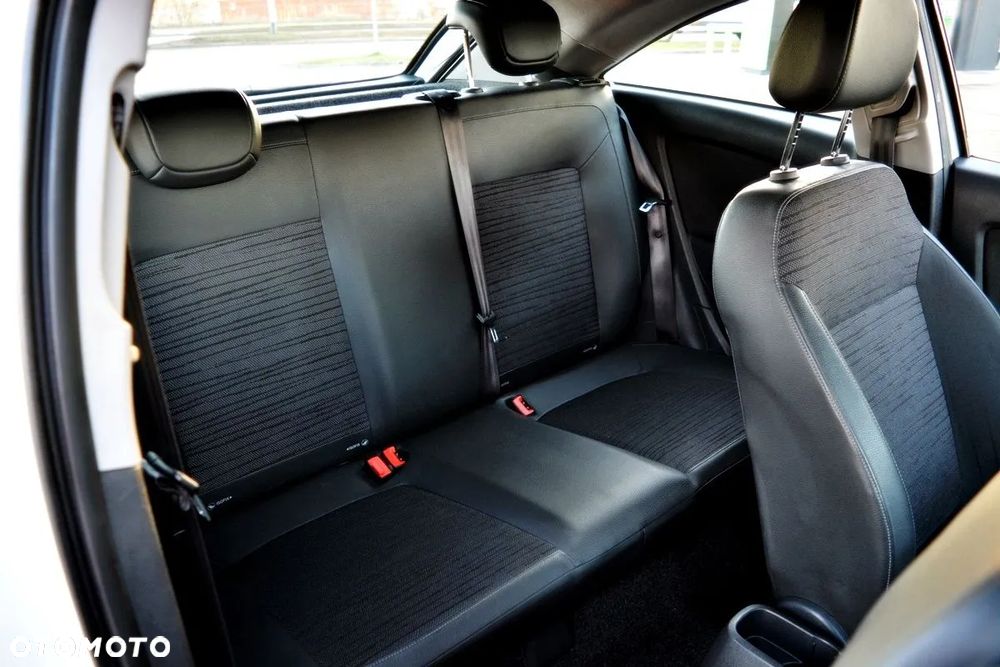 Opel Corsa 1.2 Edition - 10