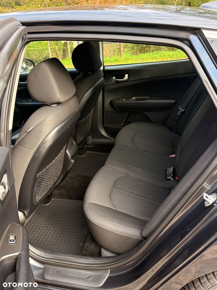 Kia Optima - 6